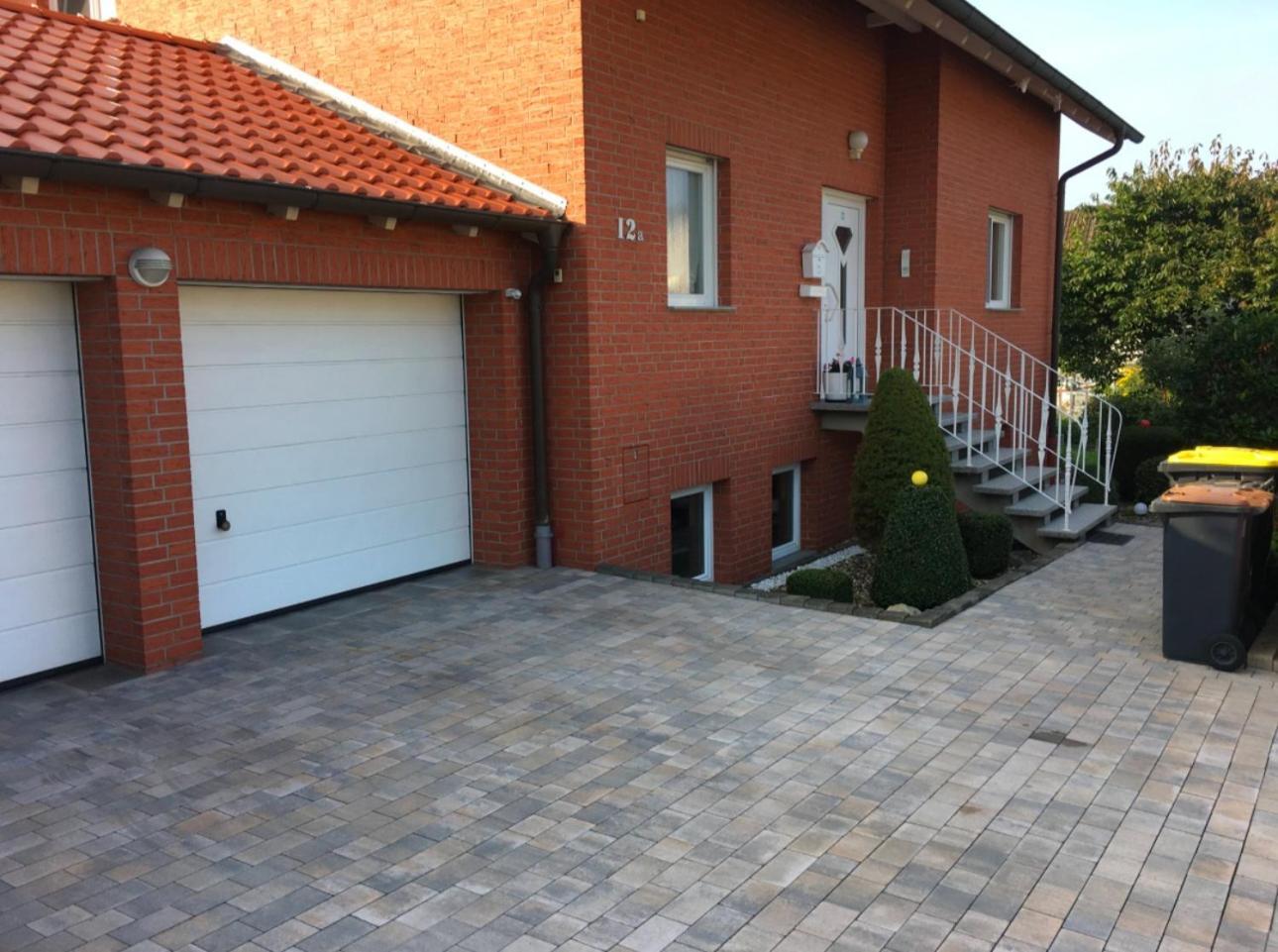 Apartment Mit Blick Auf Herkules Mit Parkplatz Kassel Exterior foto